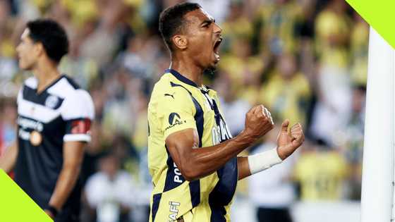 Alexander Djiku celebrates Fenerbahce teammates after UCL qualifiers win over Lugano