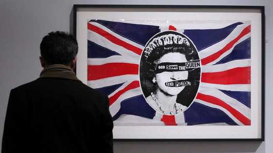 Sex Pistols and 'The Simpsons': The queen in pop culture