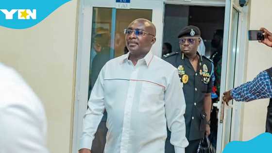 Bawumia joins NPP supporters at NIB headquarters, tries to visit Wontumi