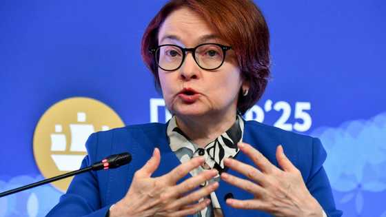 Russian government, central bank spar over economic downturn