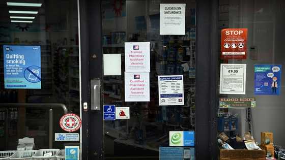 UK unemployment climbs as inflation weighs on economy