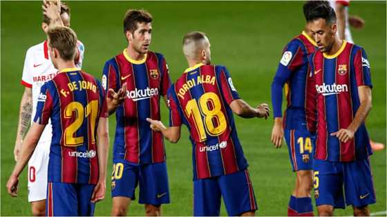 3 Barcelona stars offer to take huge pay cut to help cushion club’s financial difficulties.