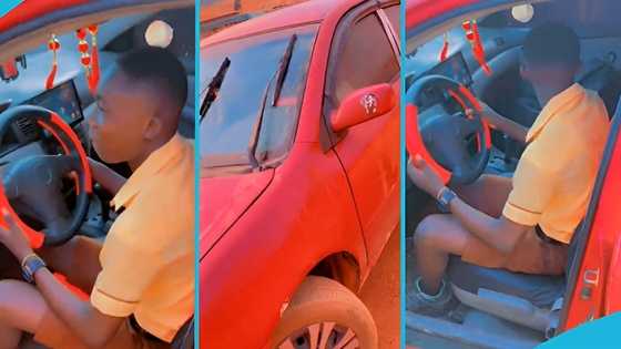 Ghanaian boy in JHS drives a Toyota Corolla to school: "Cyto with flex"