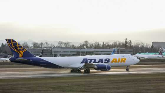Boeing 747 cargo plane makes emergency landing in Miami