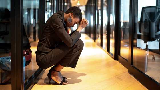 Many react as GH millionaire gets lady fired for refusing to allow him enter bank after closing hours