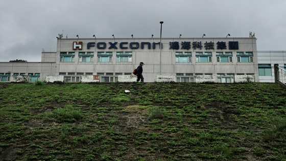 Foxconn net profit rises in second quarter on AI demand