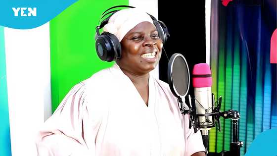 Veteran gospel musician Abena Amponsah conceives her first baby at 55 after many years of marriage, video