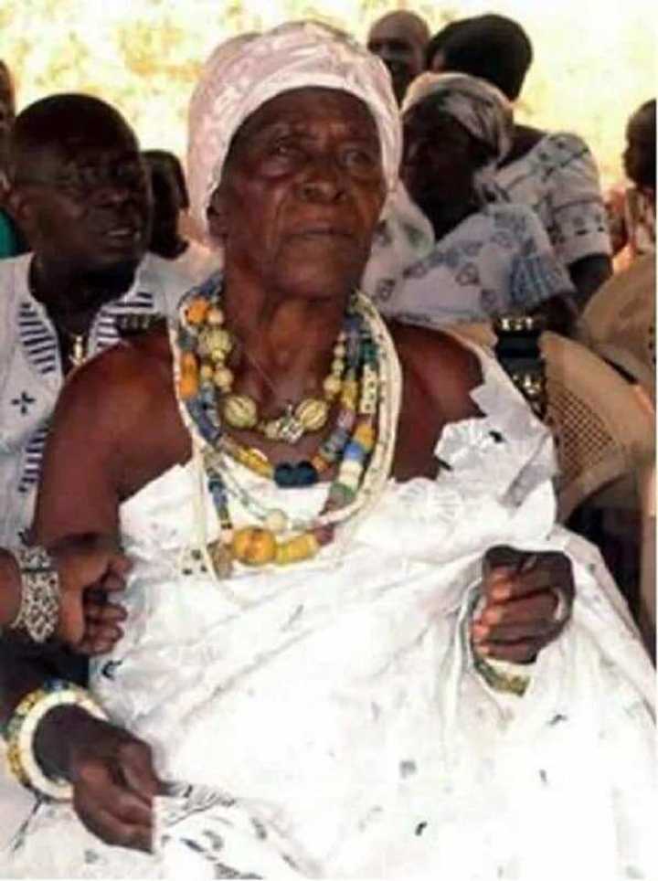 Meet the longest-serving queen mother of Akyem Abuakwa State (Photo ...