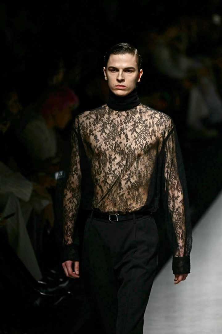Sober and sleek elegance for Dolce & Gabbana's black-clad men - YEN.COM.GH