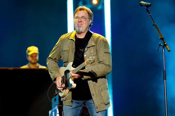 15 older country singers who are on top of their game despite their age