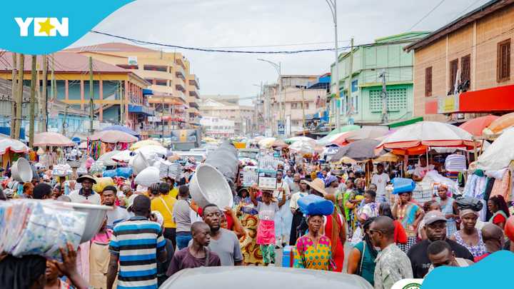 AMA officials begin decongestion of problem areas in Accra